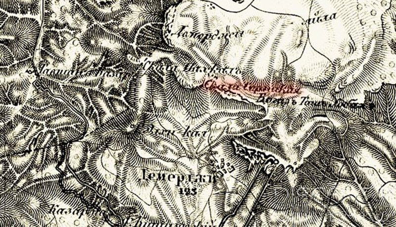 Одно из первых упоминаний на картах скалы Сарпа-Кая (Козырёк) - на трёхверстовке Шуберта (1865 год).