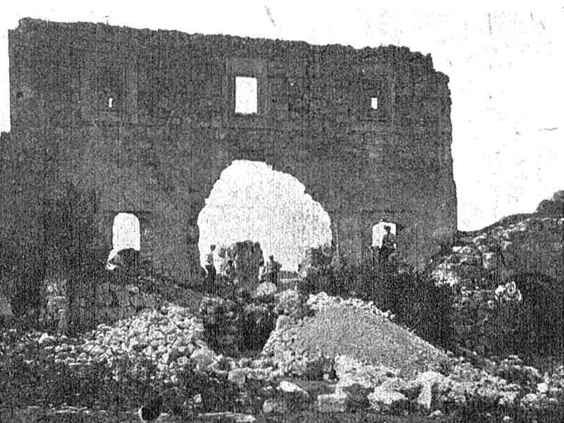 Раскопки цитадели крепости Мангуп на мысу Тешкли-Бурун