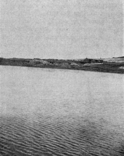 Озеро Провалье в начале XX века. Фотография из книги Крубера